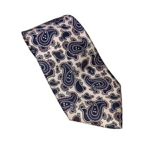 Traditionalist pale pink back with blue and red paisley 100% italian silk